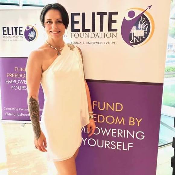 Meet your Posher, Melissa - Picture 1 of 1